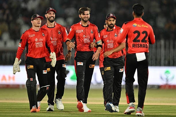 Rishad shines on PSL debut, leads team to victory with 3 wickets