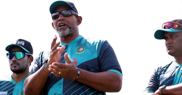 “Great Opportunity to Win the Pakistan Series” – Simmons